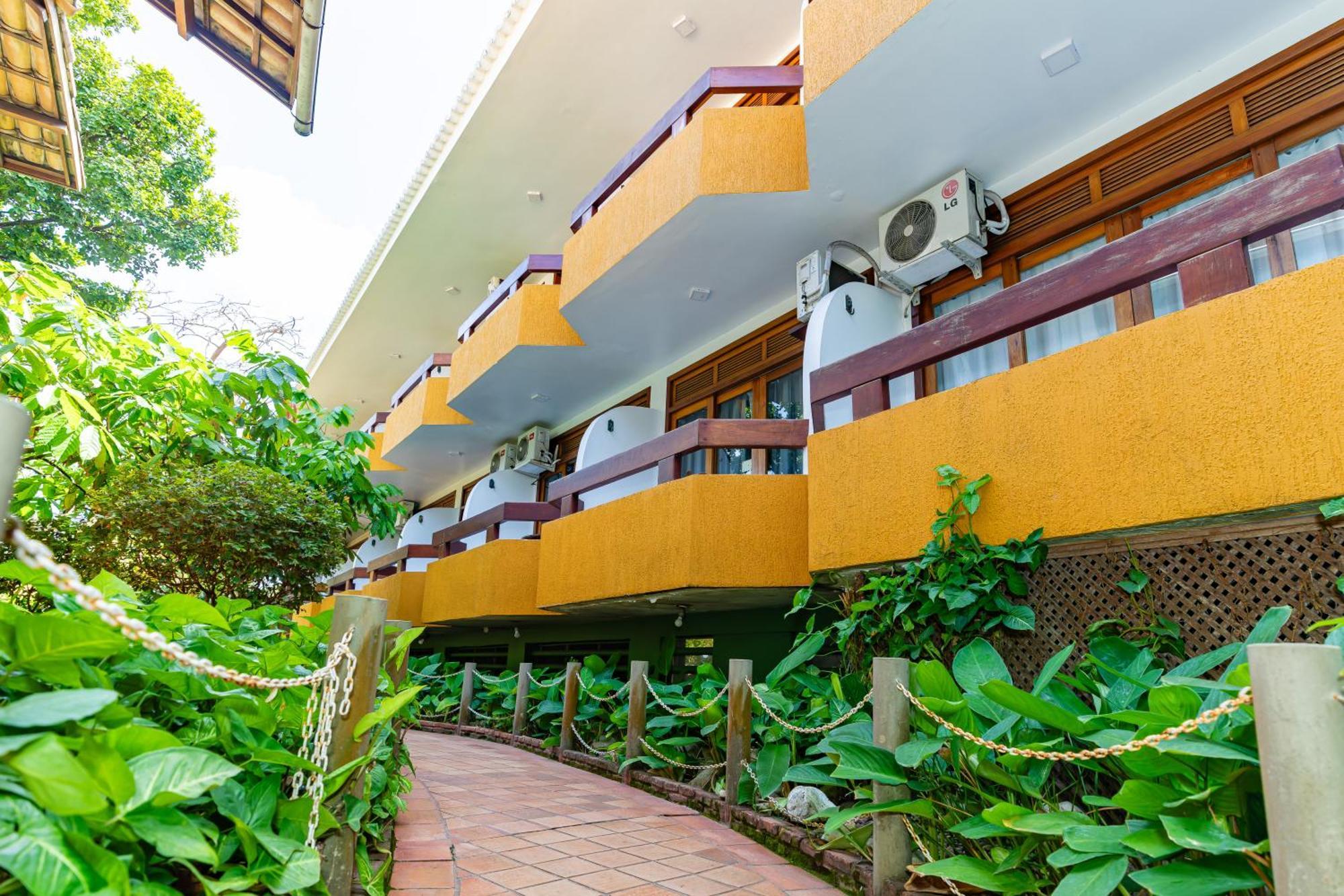 Casa Blanca Park Hotel 3*